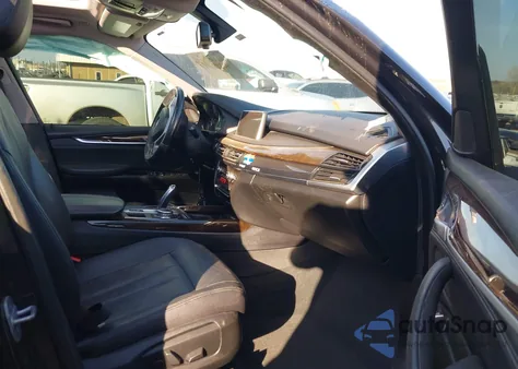 2015 BMW X5 xDrive35I z USA, uszkodzony, nr VIN 5UXKR0C52F0K69050